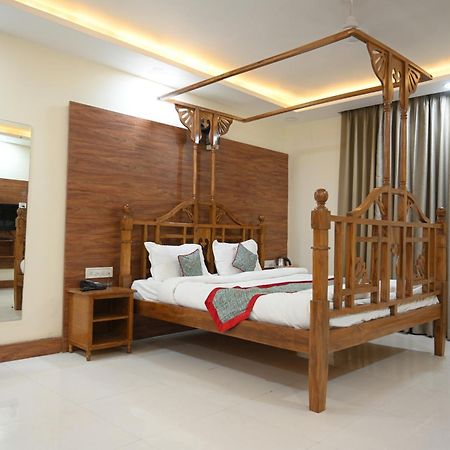 Orchha Club And Resort - Ocr Exterior photo
