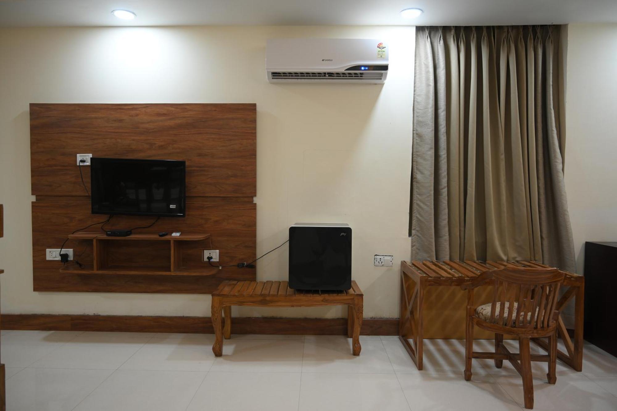 Orchha Club And Resort - Ocr Exterior photo