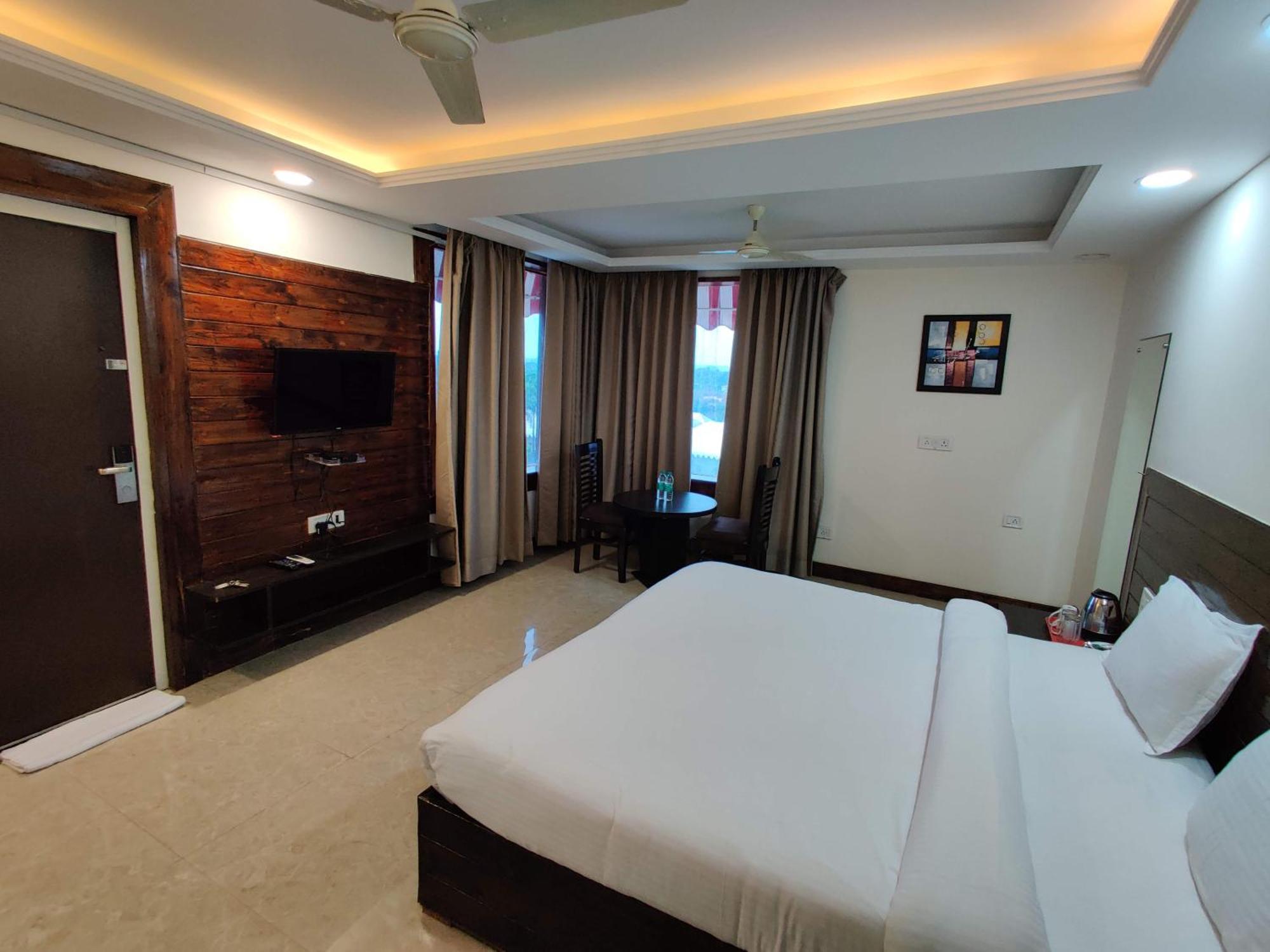 Orchha Club And Resort - Ocr Exterior photo