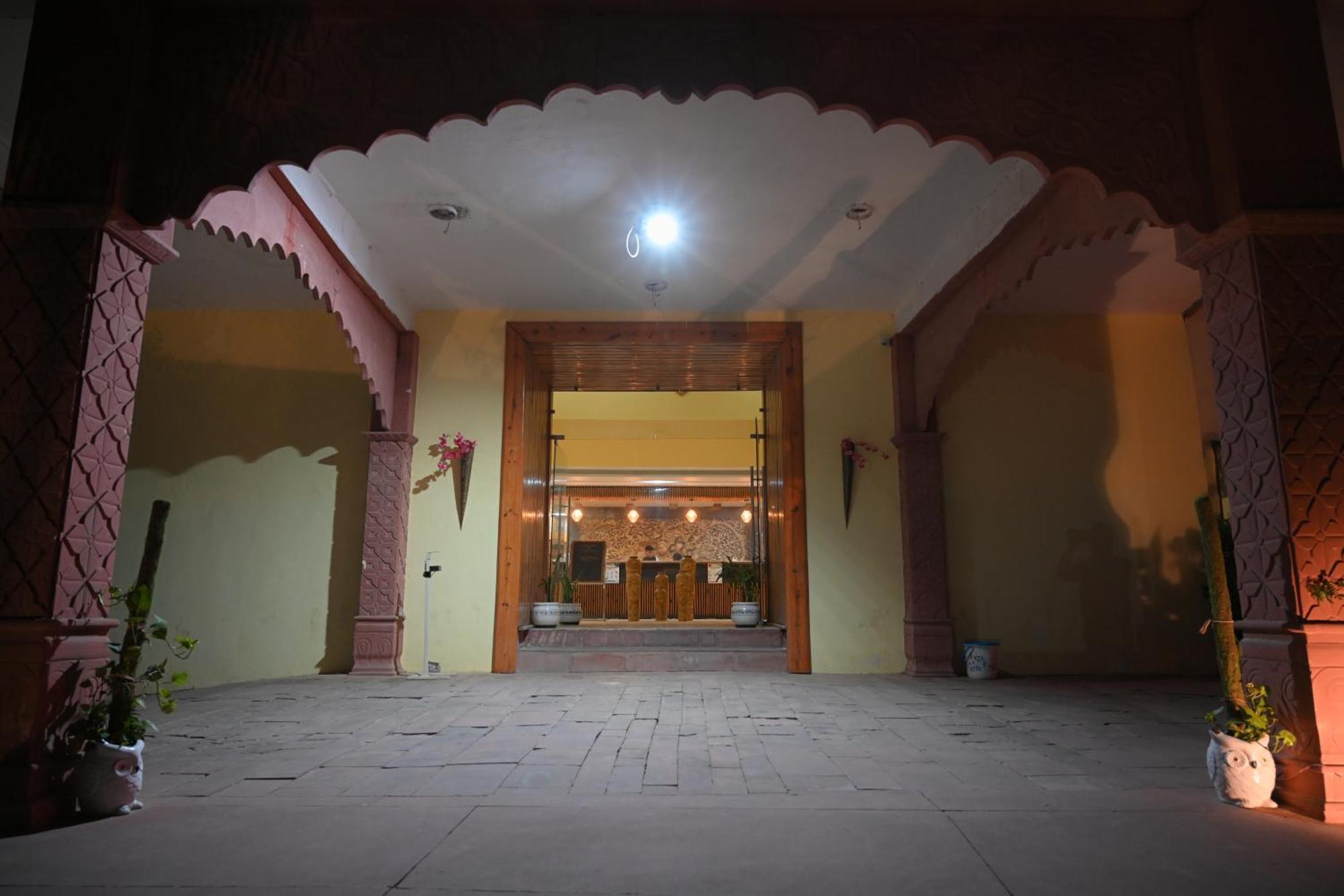 Orchha Club And Resort - Ocr Exterior photo