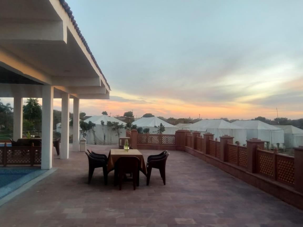 Orchha Club And Resort - Ocr Exterior photo