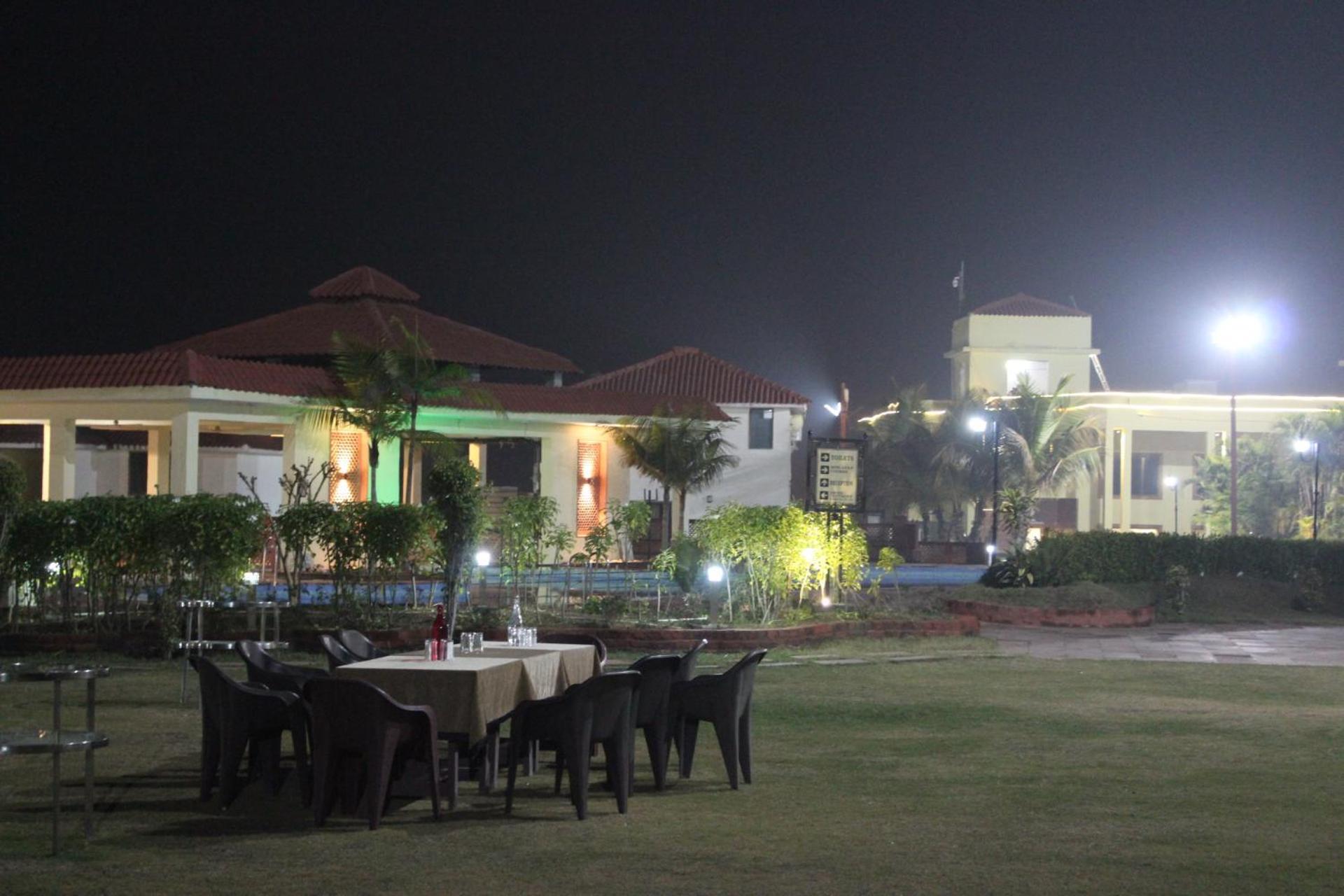 Orchha Club And Resort - Ocr Exterior photo